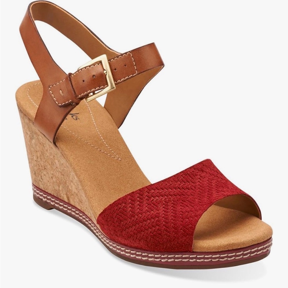 NWOT Clark’s Collection Red Wedges Tan Leather Belt Strap size 8